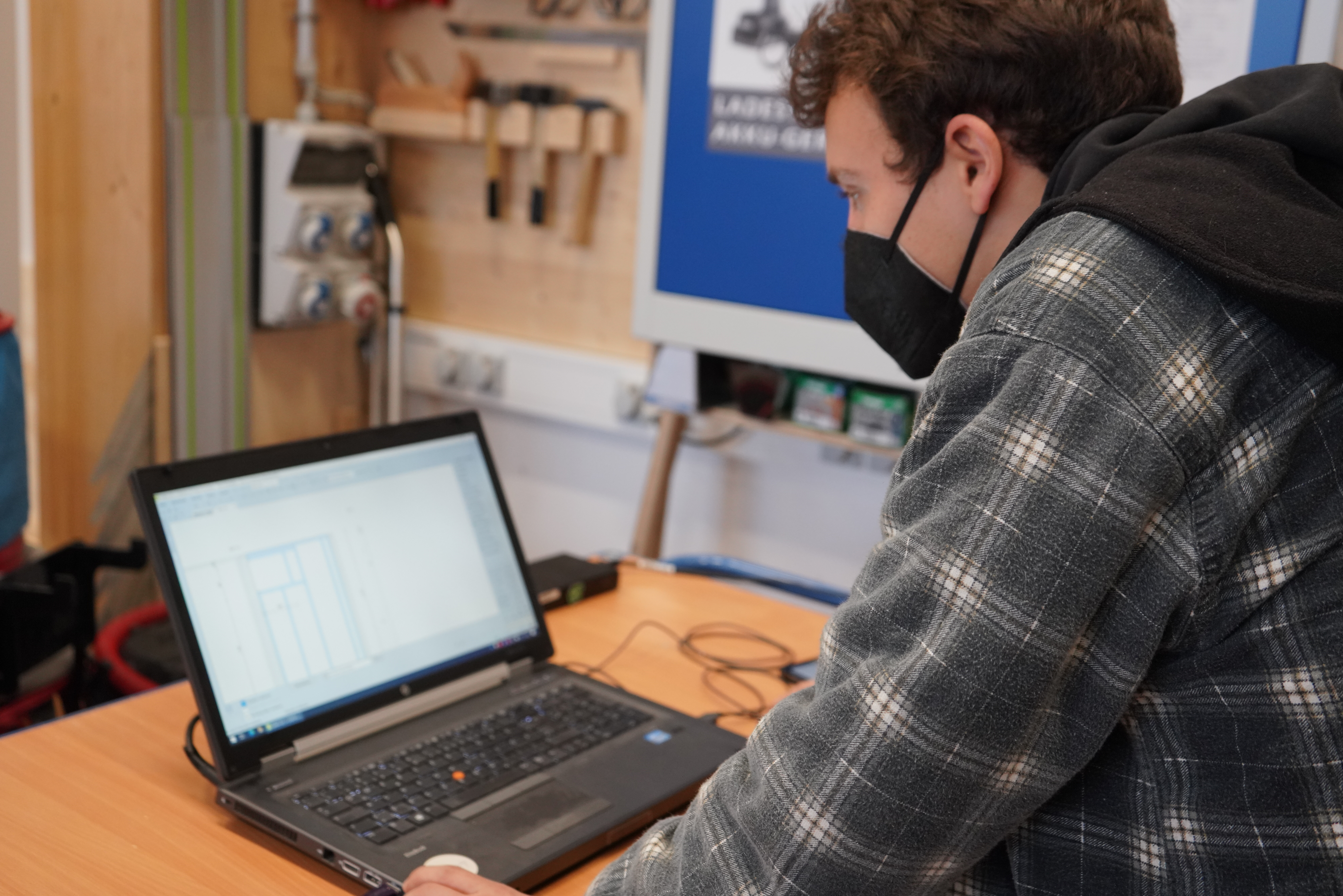 Letzter Blick auf die Berechnungen bevor der Holzschnitt beginnt
