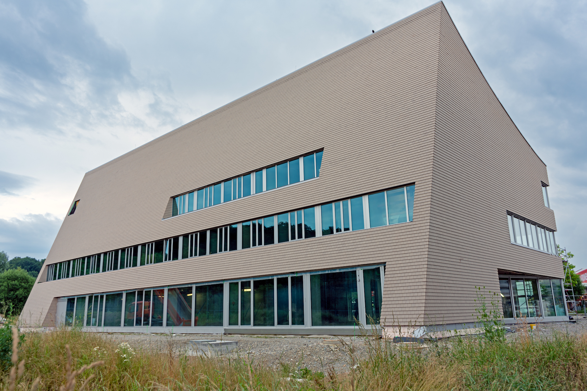 Modernes Forschungsgebäude von Außen