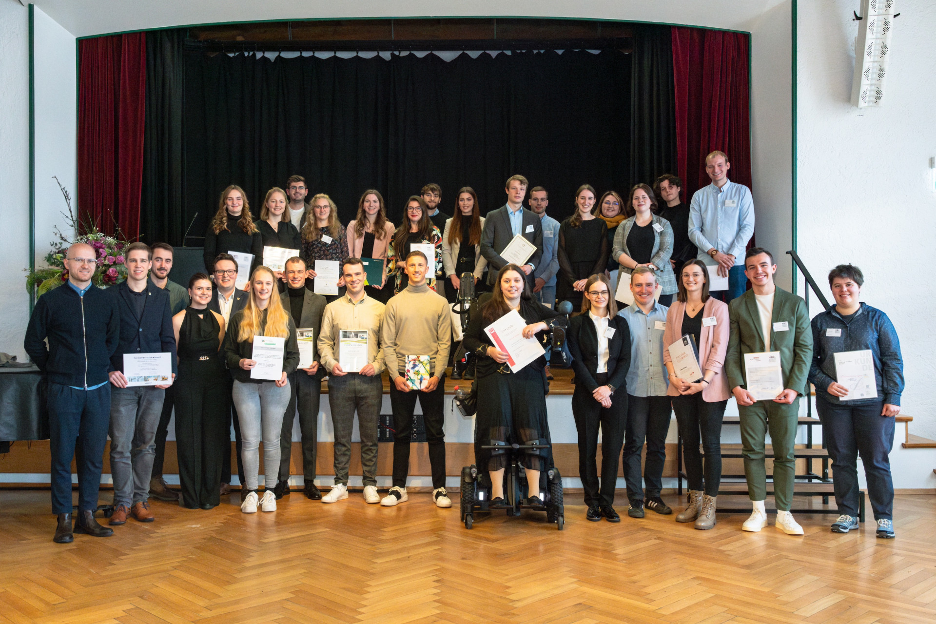 Gruppenbild auf der Bühne