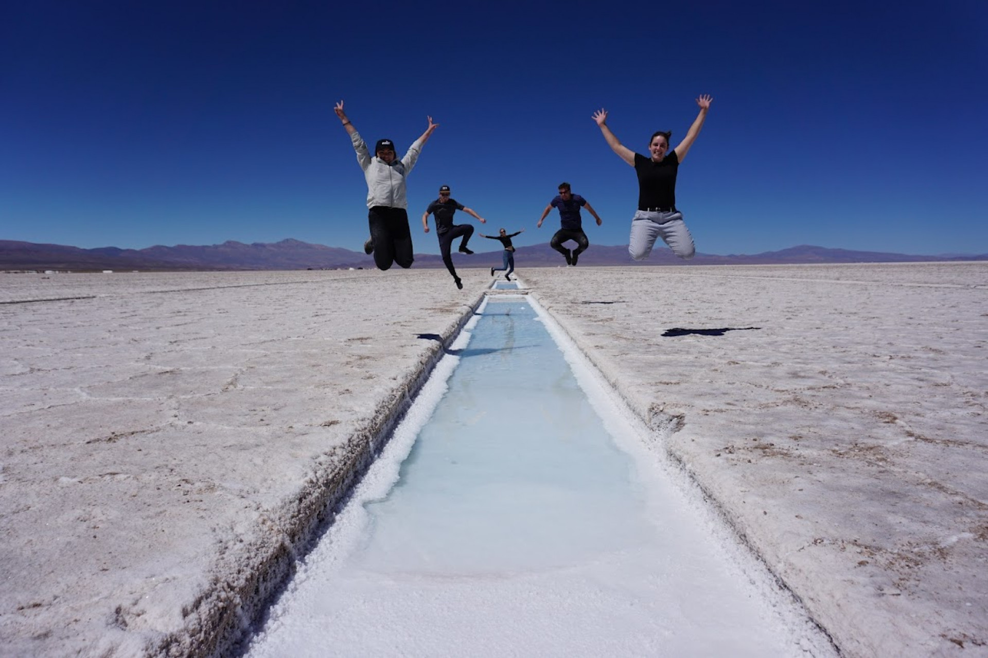 Jumpbild mit vier Menschen in Argentinien