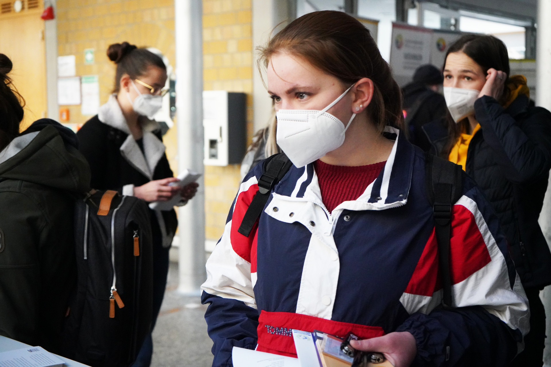 Studierende beim Markt der Möglichkeiten