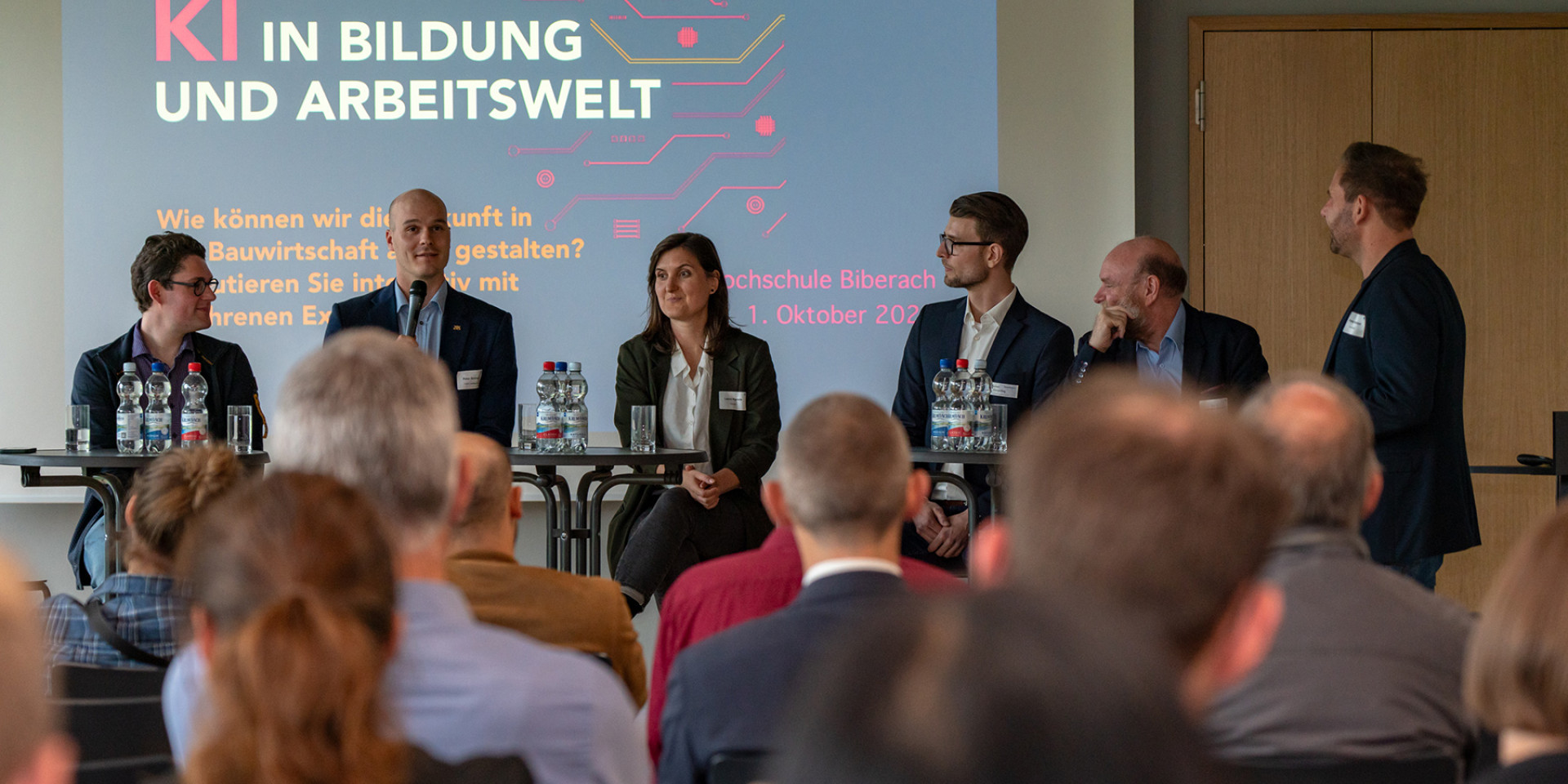 AI Connect - Podiumsdiskussion