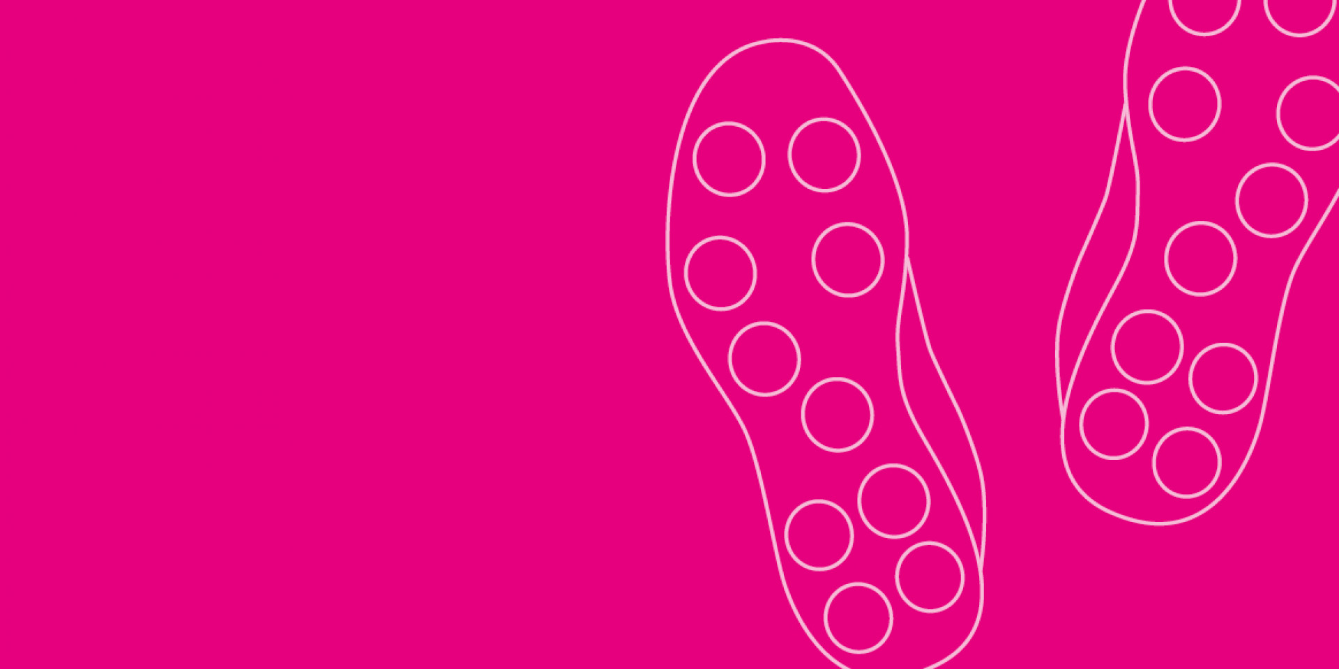 Schuh auf pinkem Hintergrund