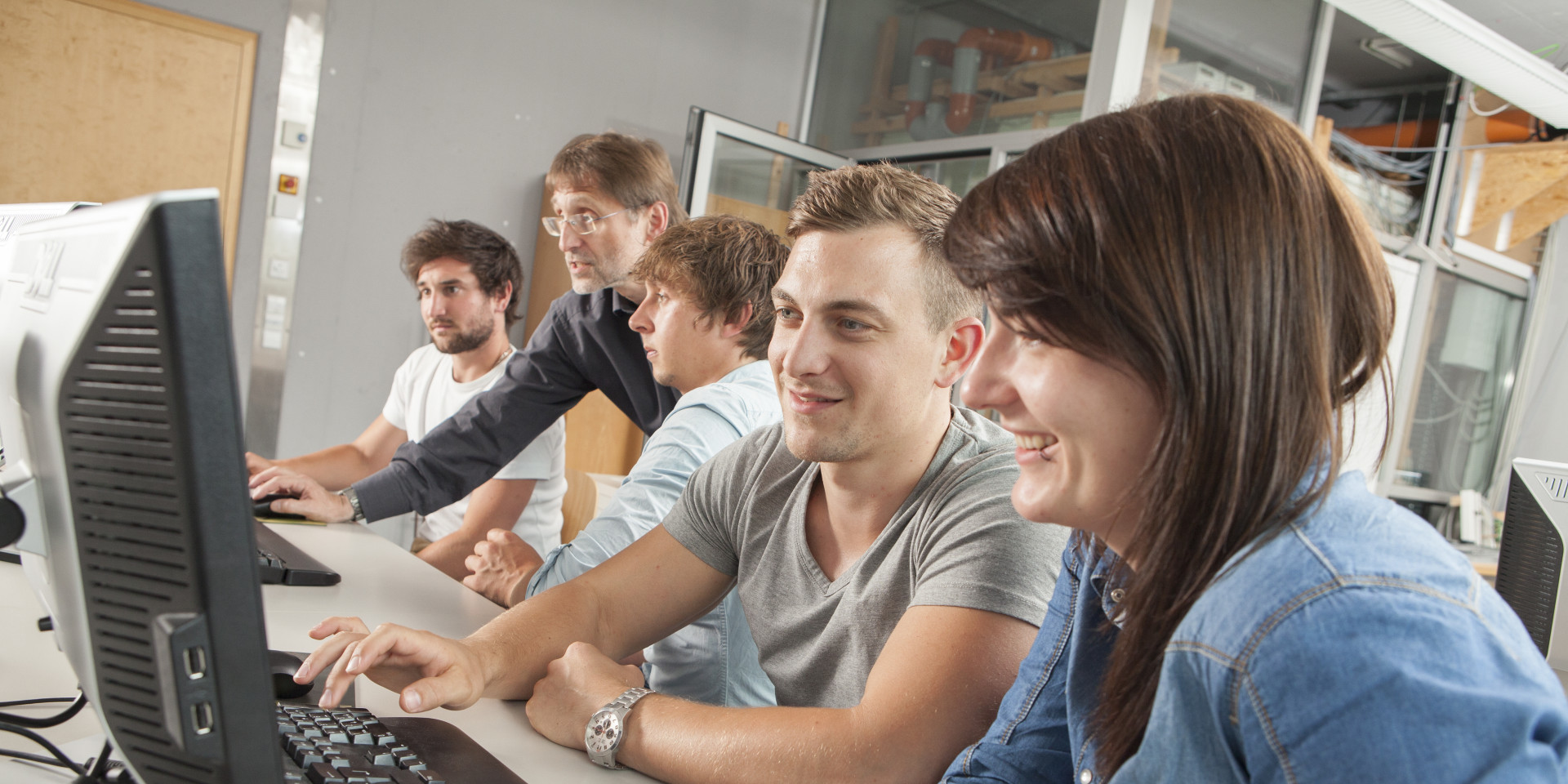 SIM Labor Prof Koenigsdorff und Studierende