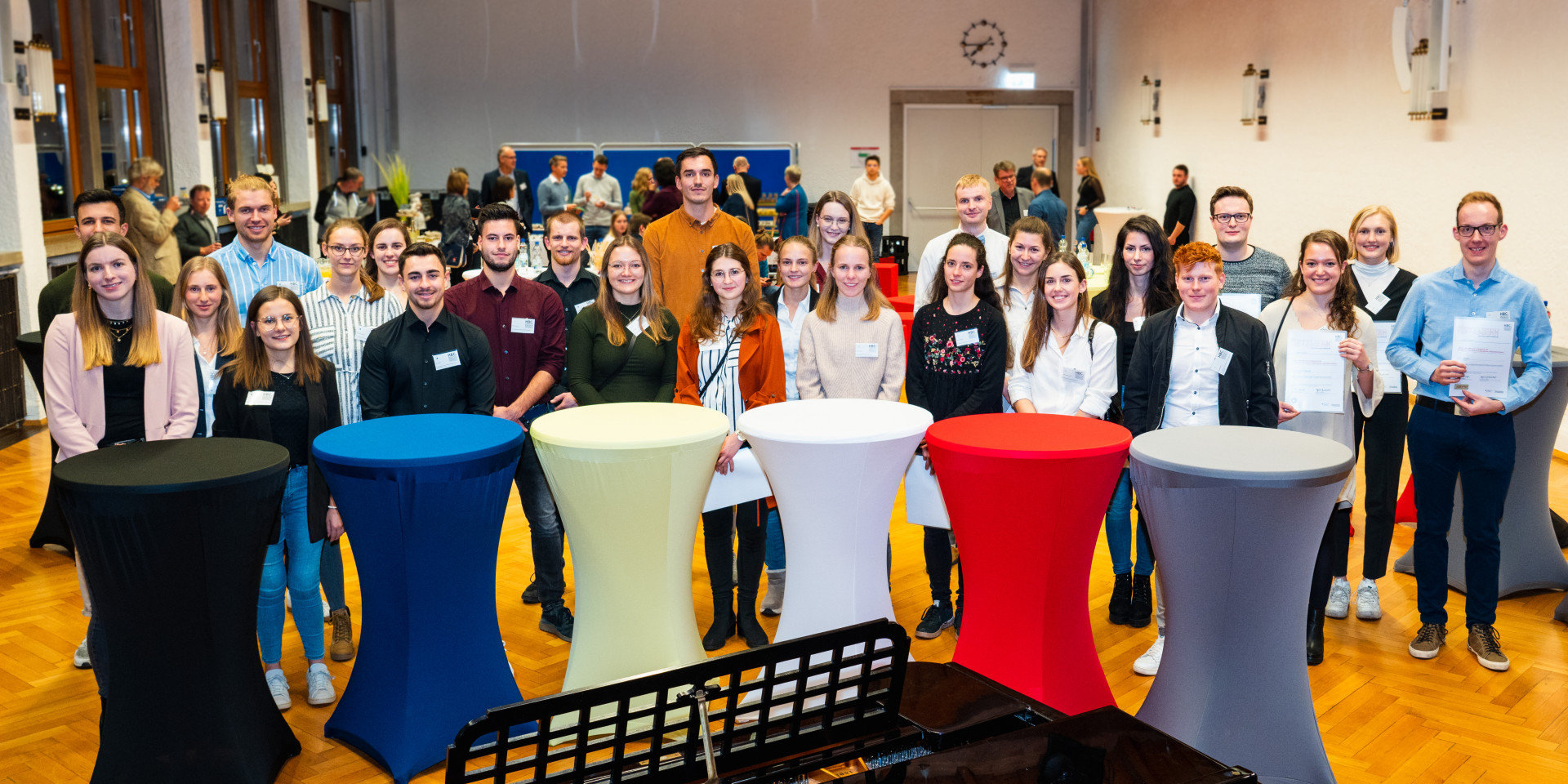 Gruppenfoto Studierende bei Akademischer Feier