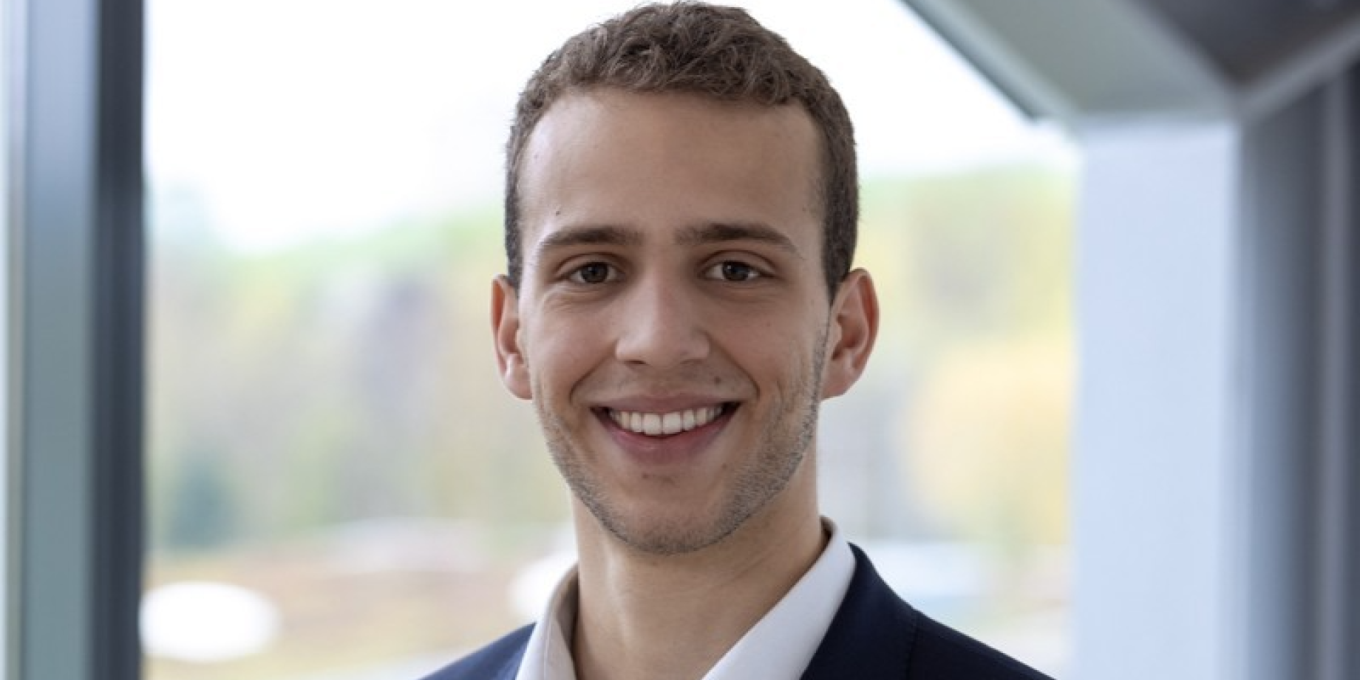 Absolvent Wirtschaftsrecht (Bau und Immobilien)