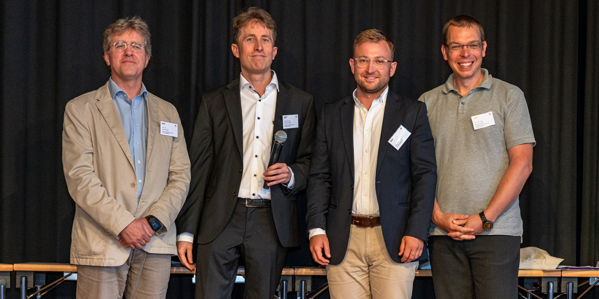 Preis für hervorragende Abschlussarbeiten im Bereich Straßenbau