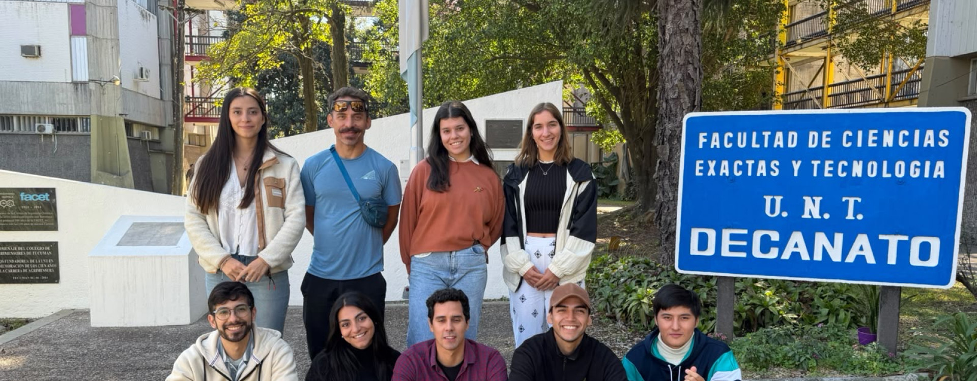 Studierende aus Deutschland und Argentinien in einem Vorlesungsraum