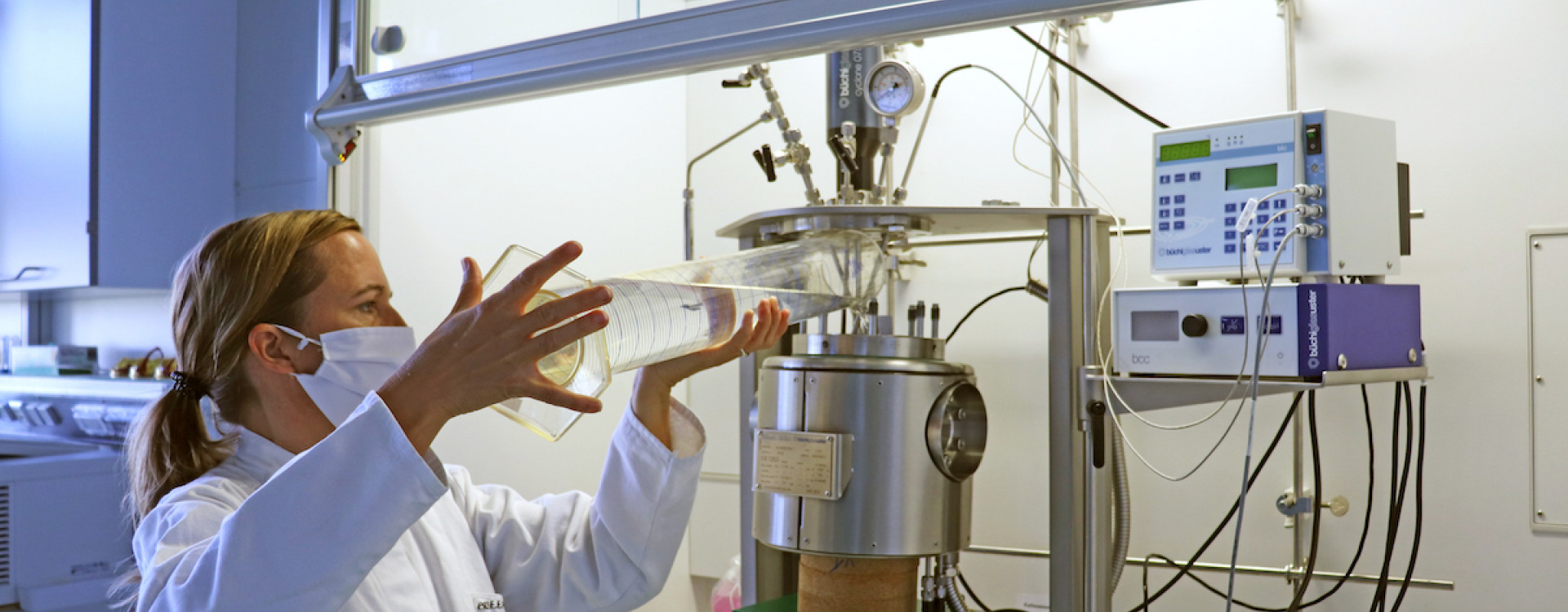 Neuer Hochdruckreaktor an der HBC