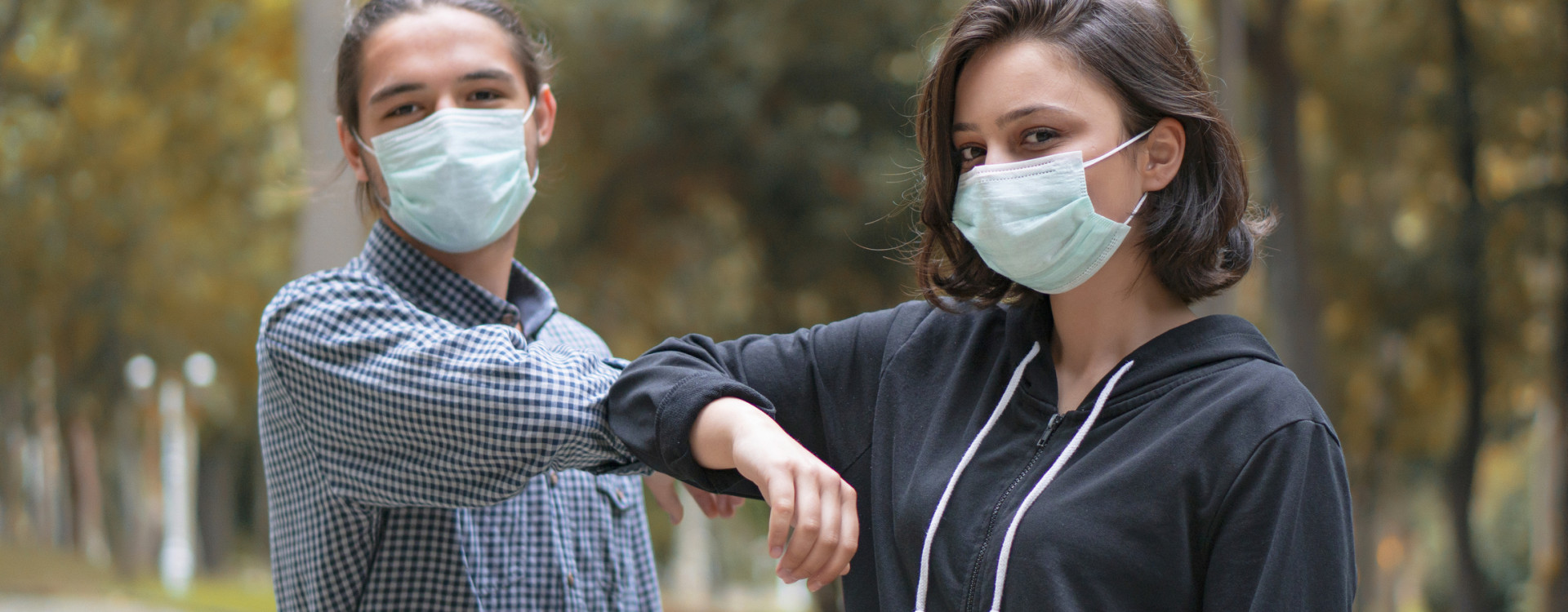 Studium Corona Hybridmodell istock