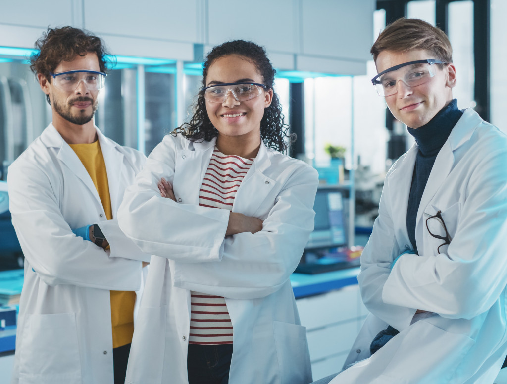 Laborant*innen der Q4Pharma Weiterbildung