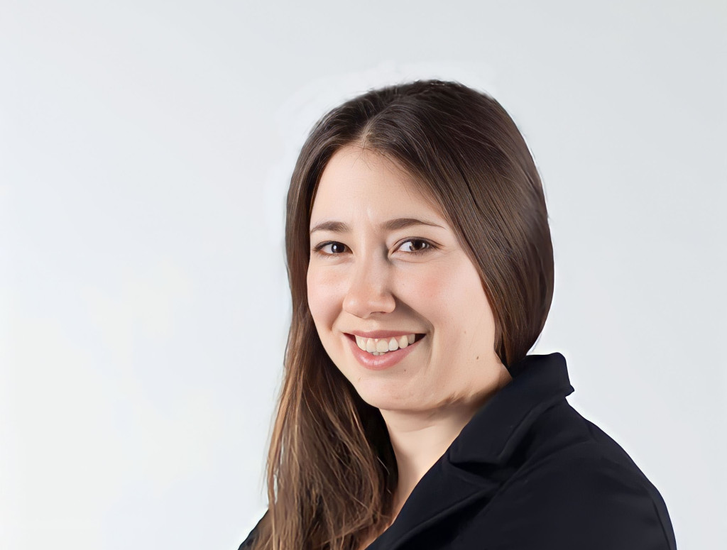 Meet your Lecturer Sarah Dreher