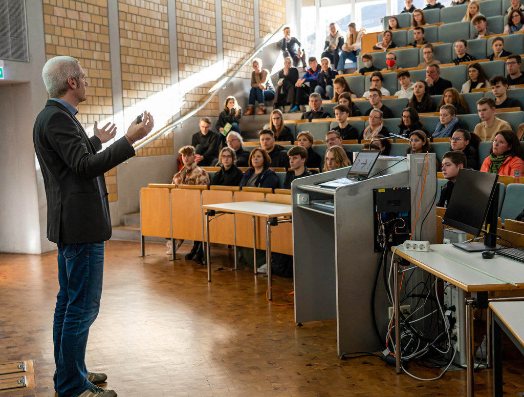 Professorale Karriere an der HBC