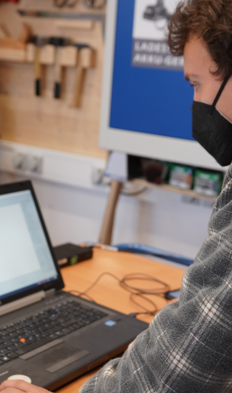 Letzter Blick auf die Berechnungen bevor der Holzschnitt beginnt