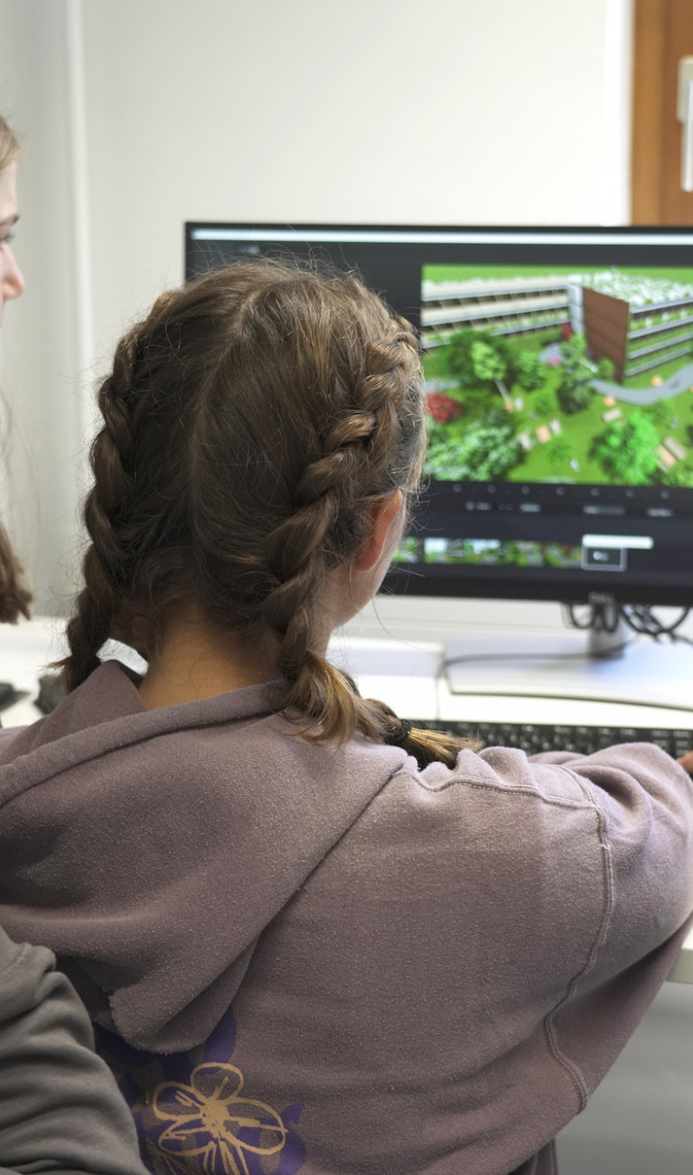 Sanierung des PestalozziGymnasiums Schüler*innen planen Außenanlagen