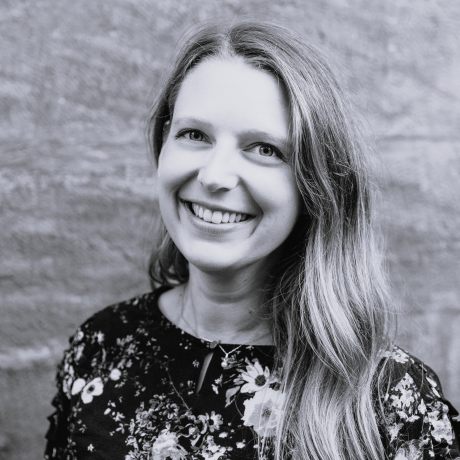 Dr. Célia Rousset