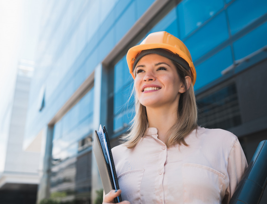 MBA Unternehmensführung Bau - Hauptbild Studentin