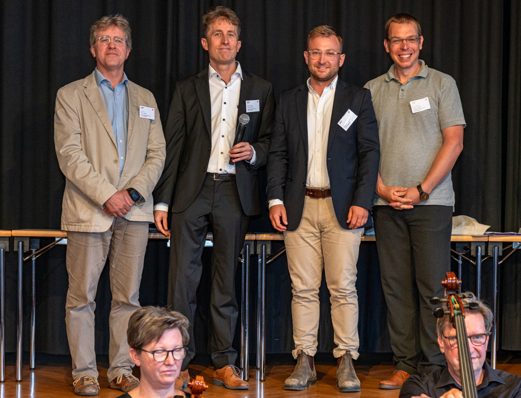 Preis für hervorragende Abschlussarbeiten im Bereich Straßenbau