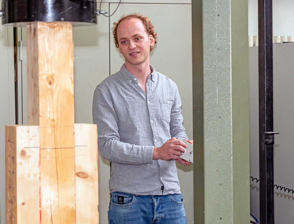 Promovend Sebastian Krug bei Versuchen